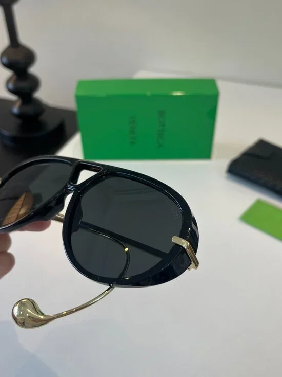 Bottega Veneta Women's Aviator Sunglasses - Picture 5 of 8